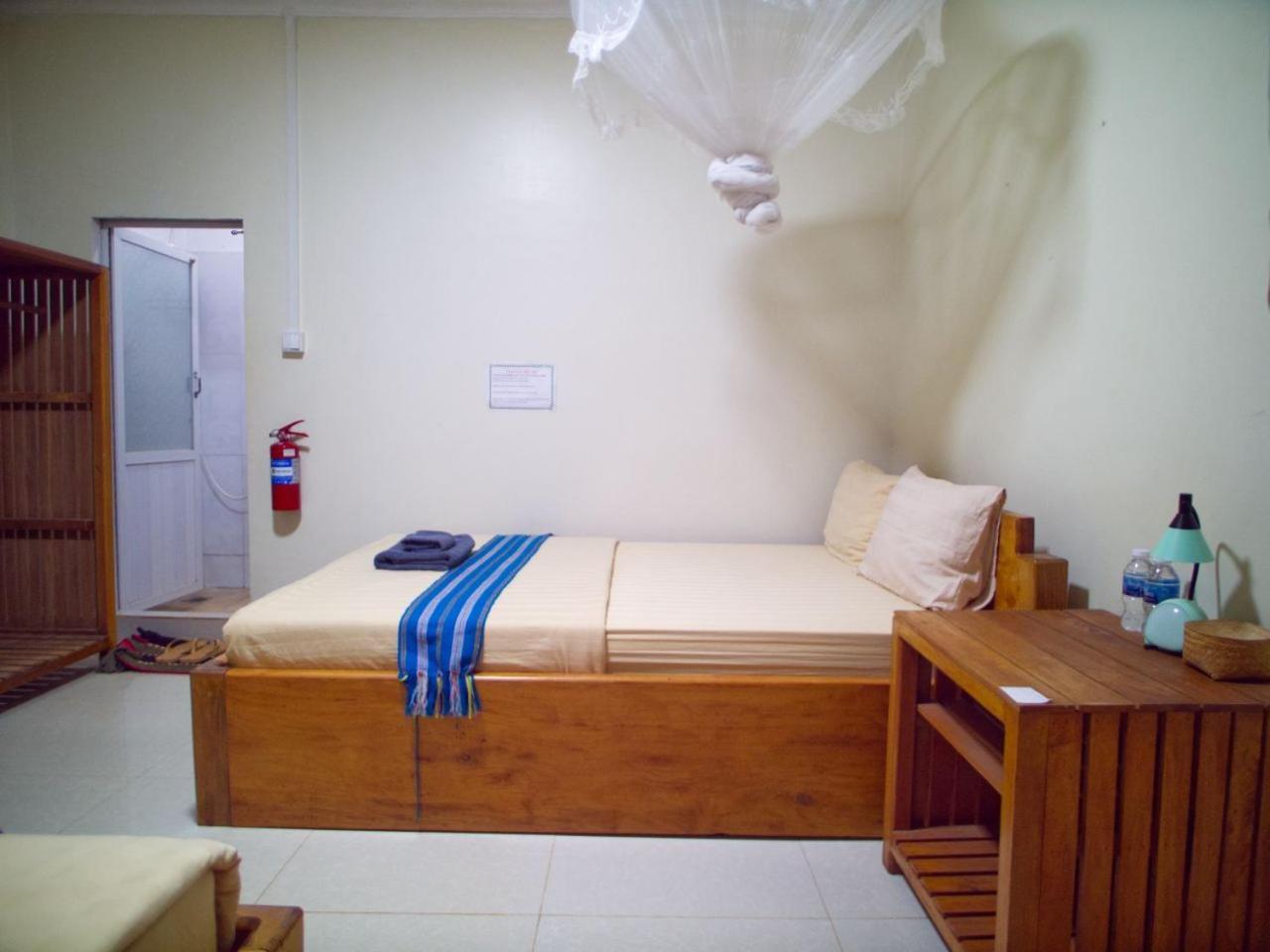 Manel Guesthouse And Restaurant Sen Monorom Ngoại thất bức ảnh